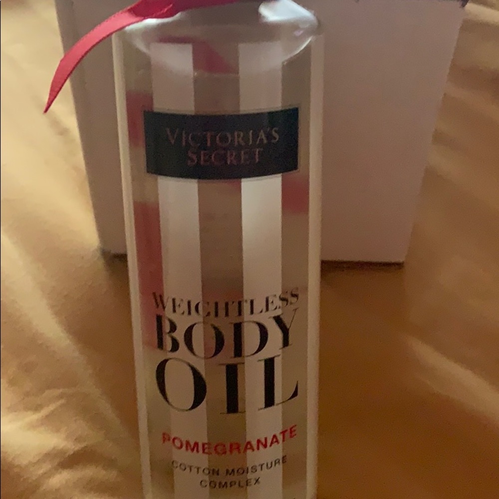 Body Oil - Picture 4 of 8